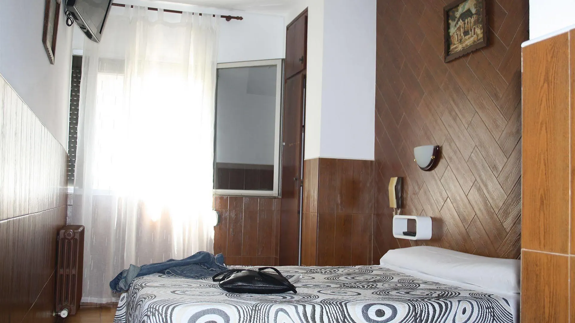Hostal Sanmar Figueres  2*, Figueres (Girona)